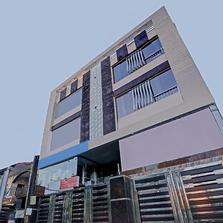 Отель Super Townhouse Riddhi Residency Лакхнау Экстерьер фото