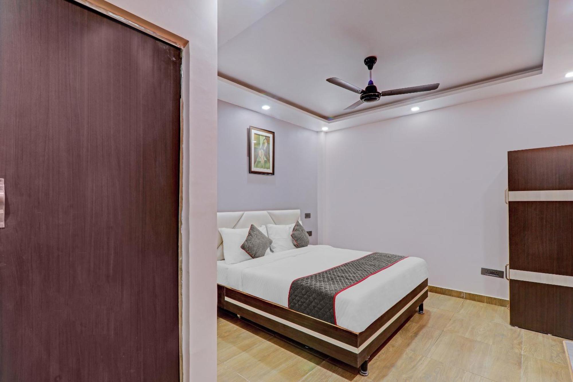 Отель Super Townhouse Riddhi Residency Лакхнау Экстерьер фото