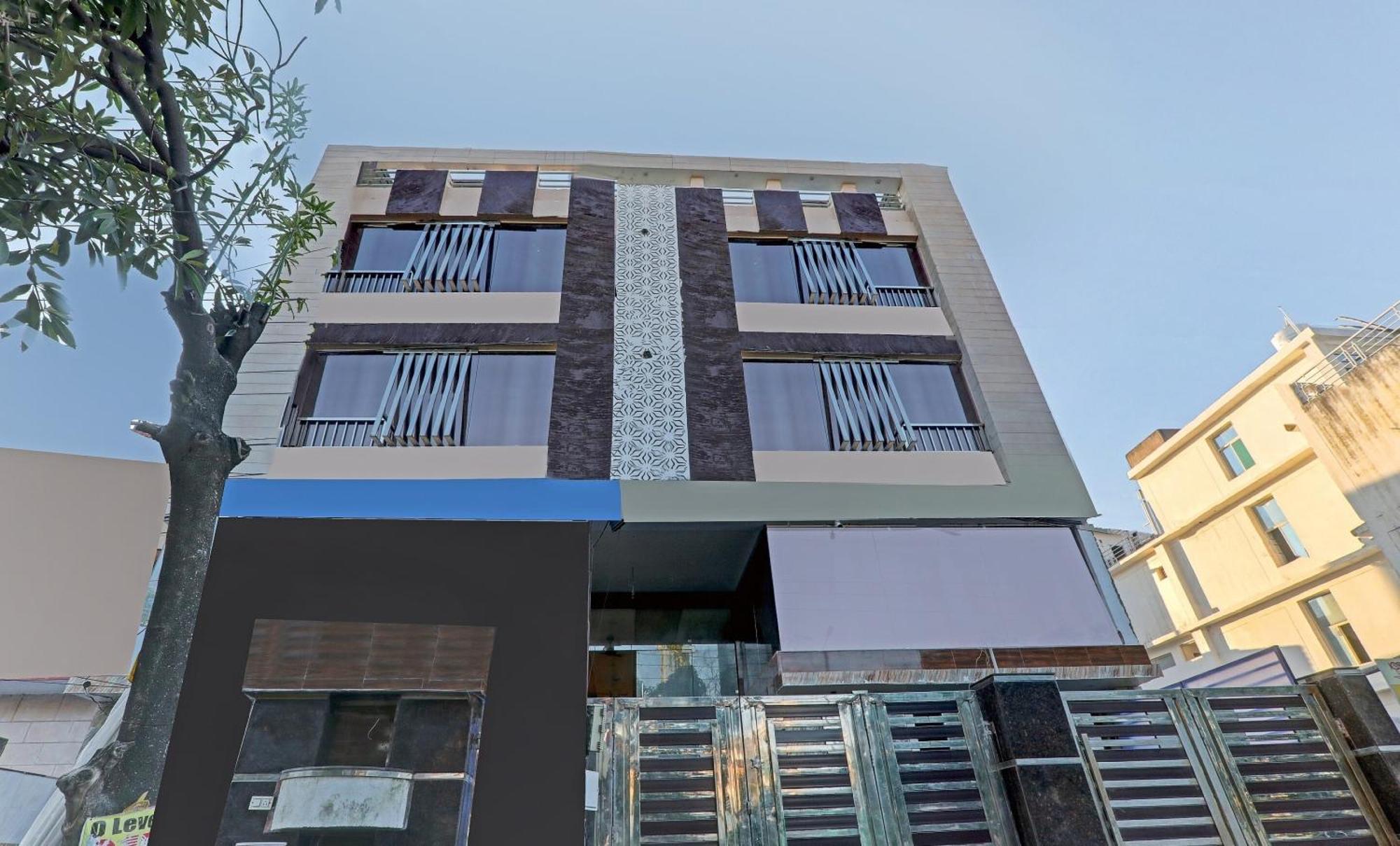 Отель Super Townhouse Riddhi Residency Лакхнау Экстерьер фото