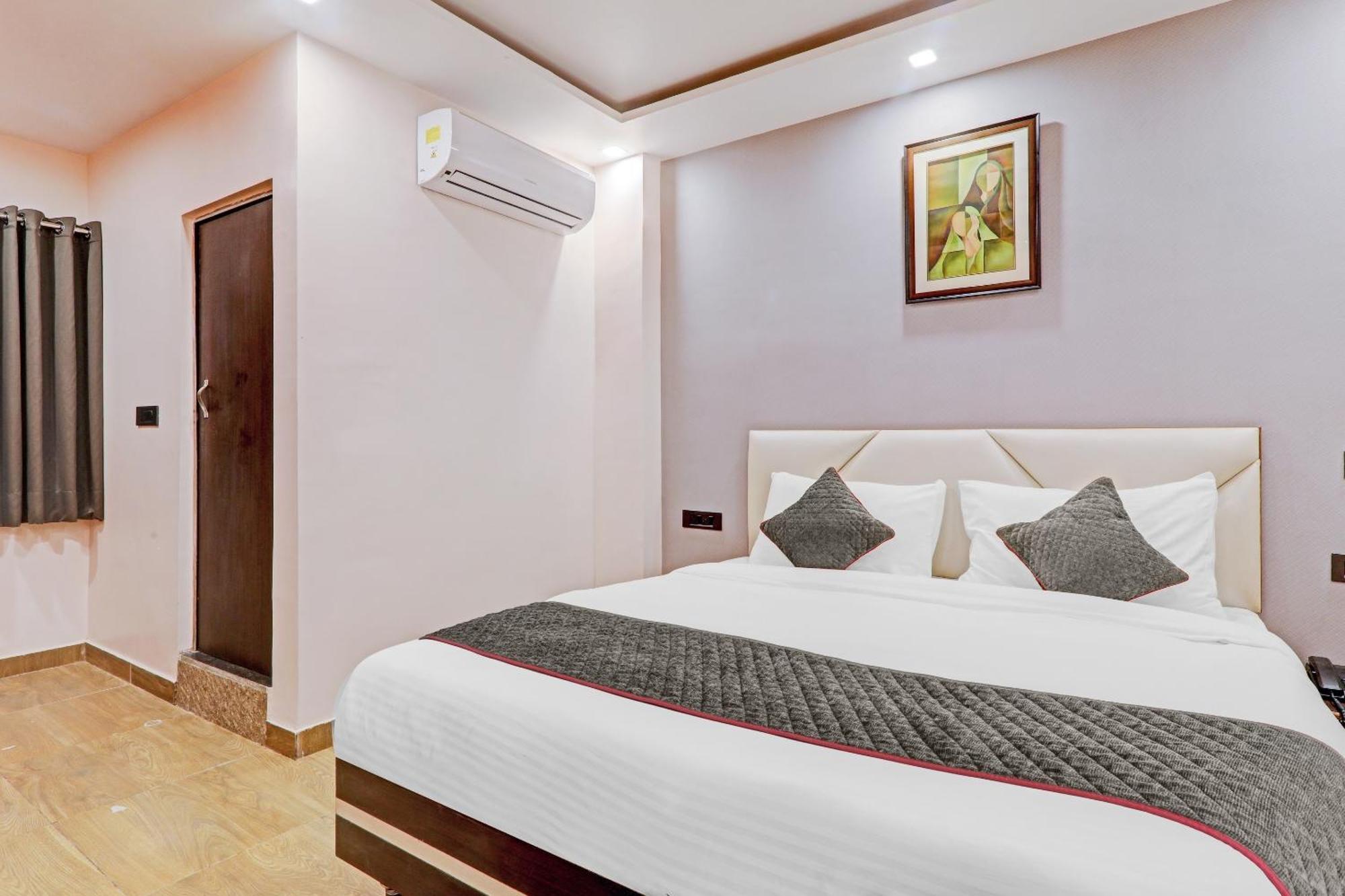 Отель Super Townhouse Riddhi Residency Лакхнау Экстерьер фото