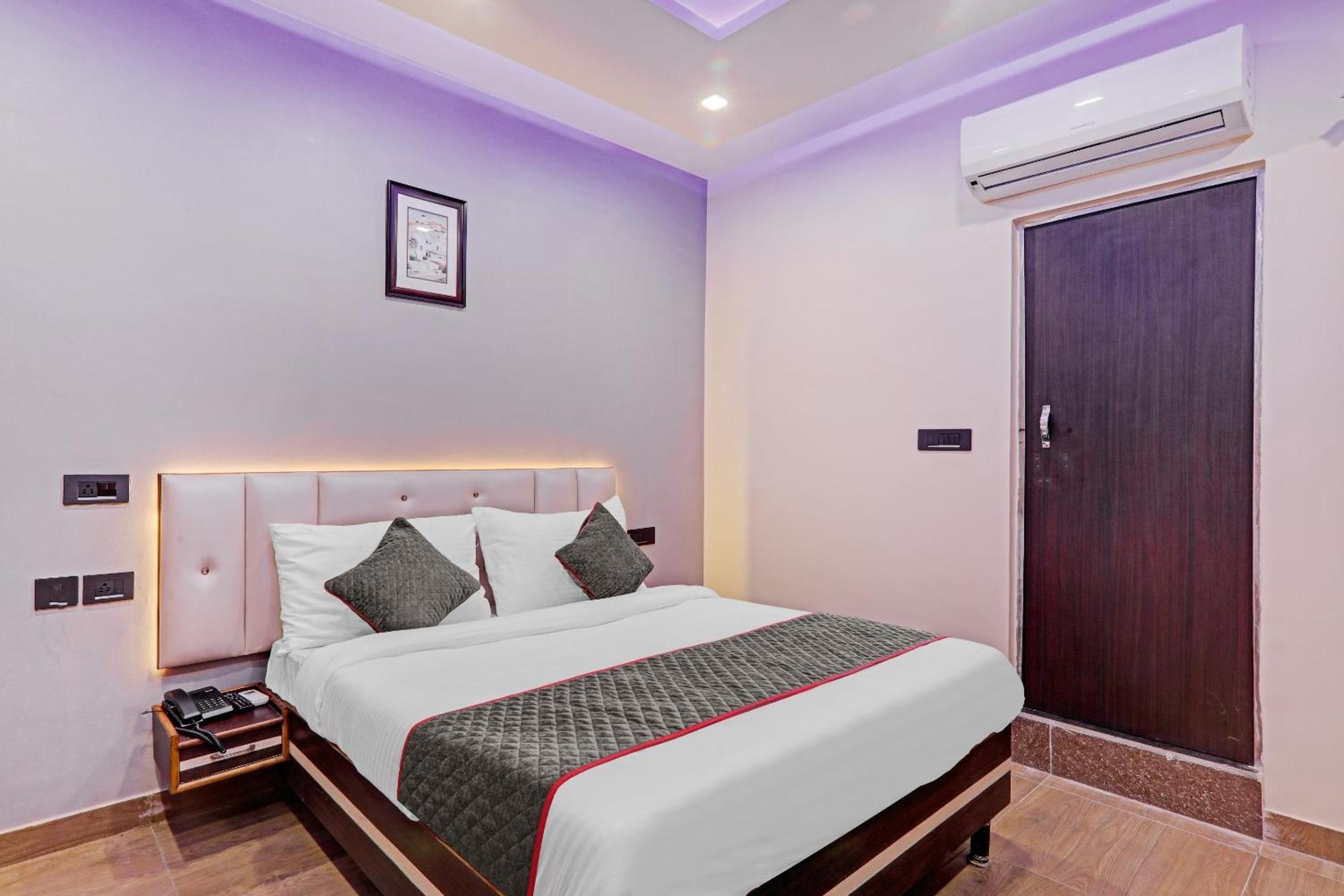 Отель Super Townhouse Riddhi Residency Лакхнау Экстерьер фото