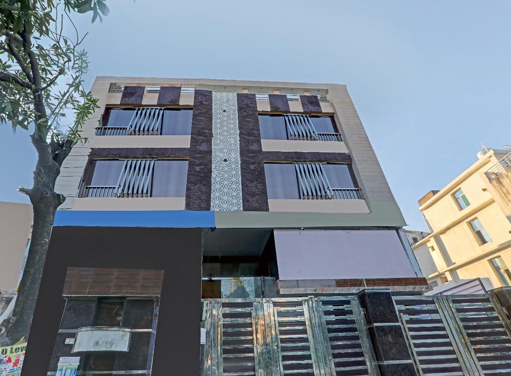 Отель Super Townhouse Riddhi Residency Лакхнау Экстерьер фото